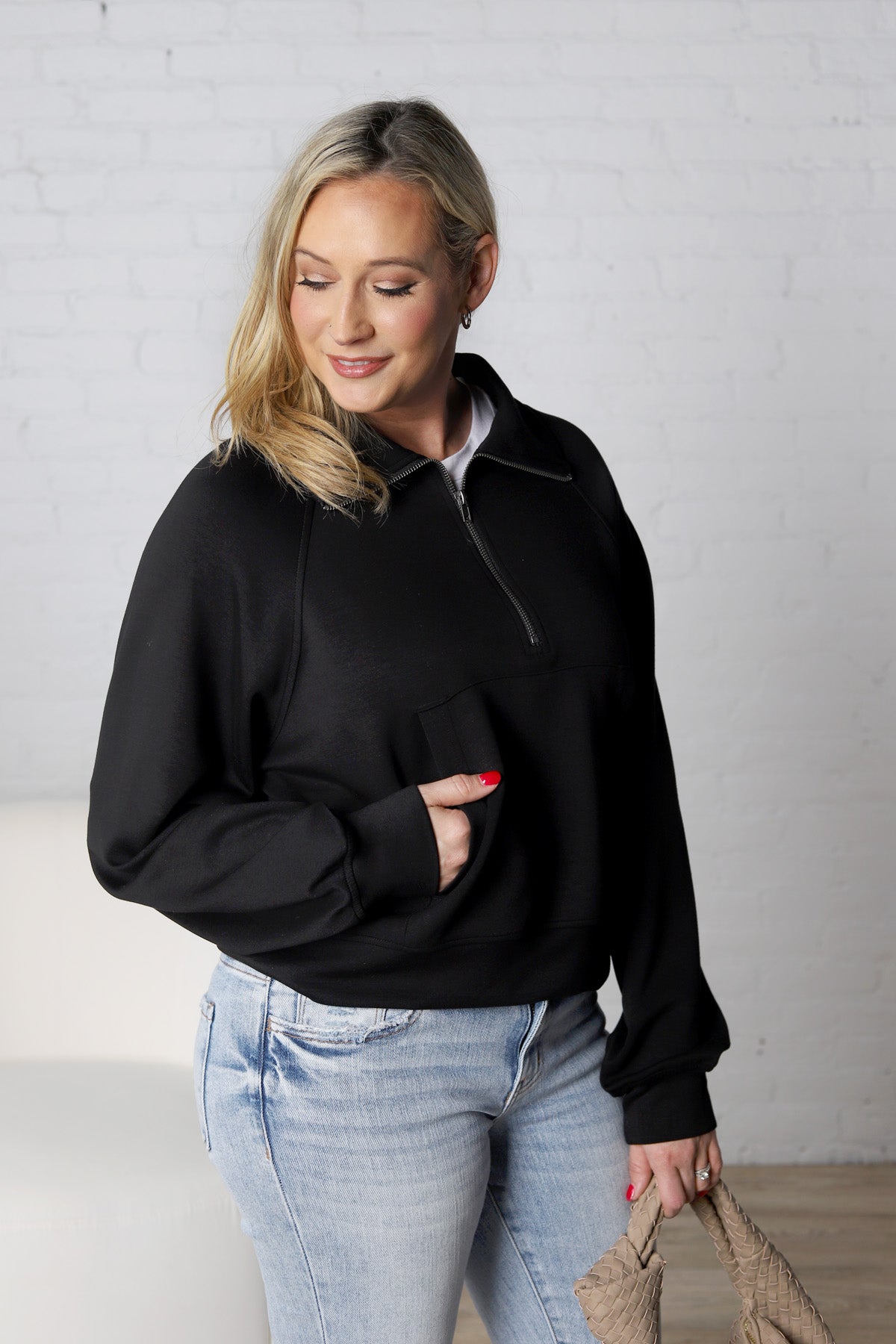 Lyra Half Zip Pocket Sweatshirt - Black