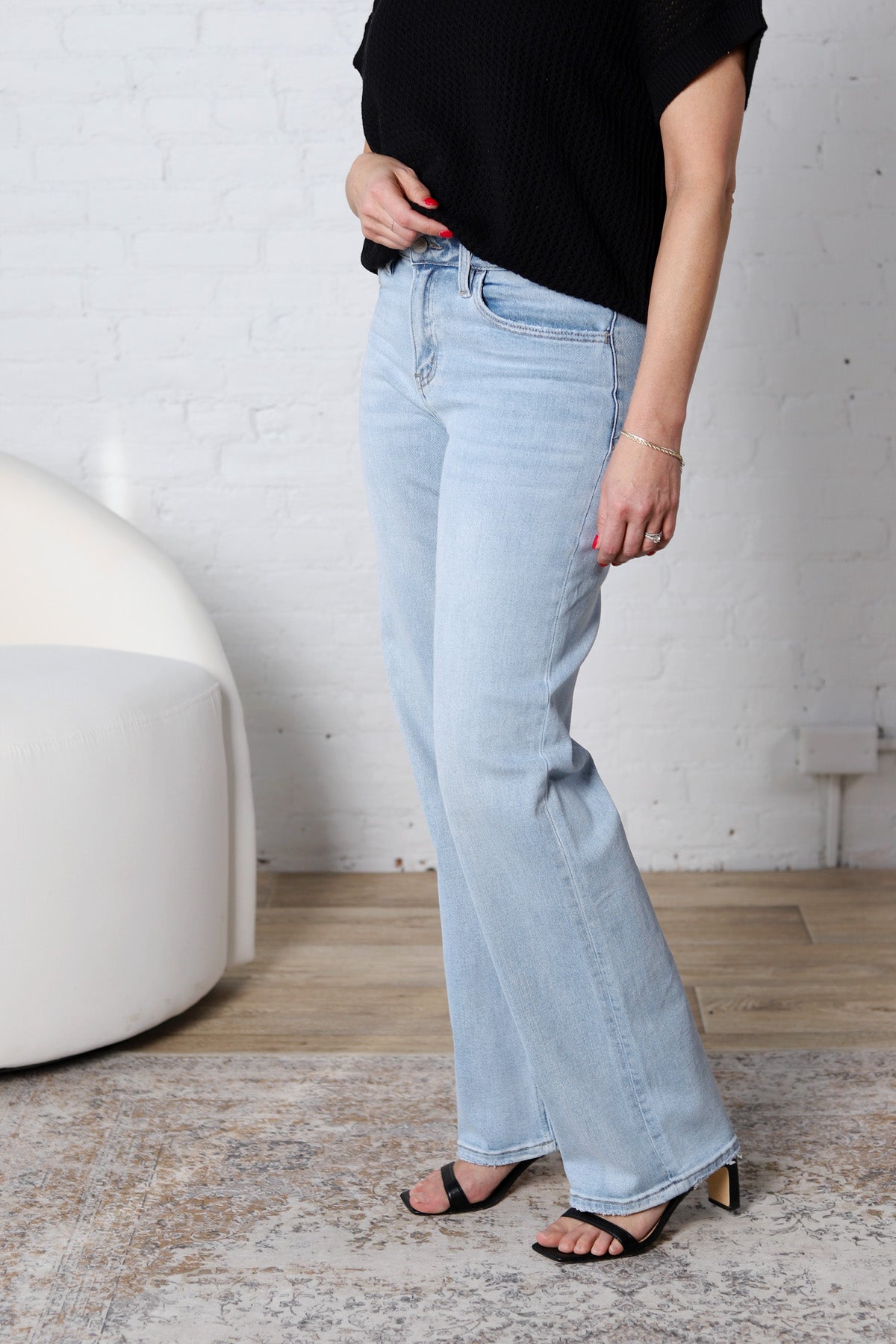 Maevyn Slim Wide Leg Jeans - Convenient