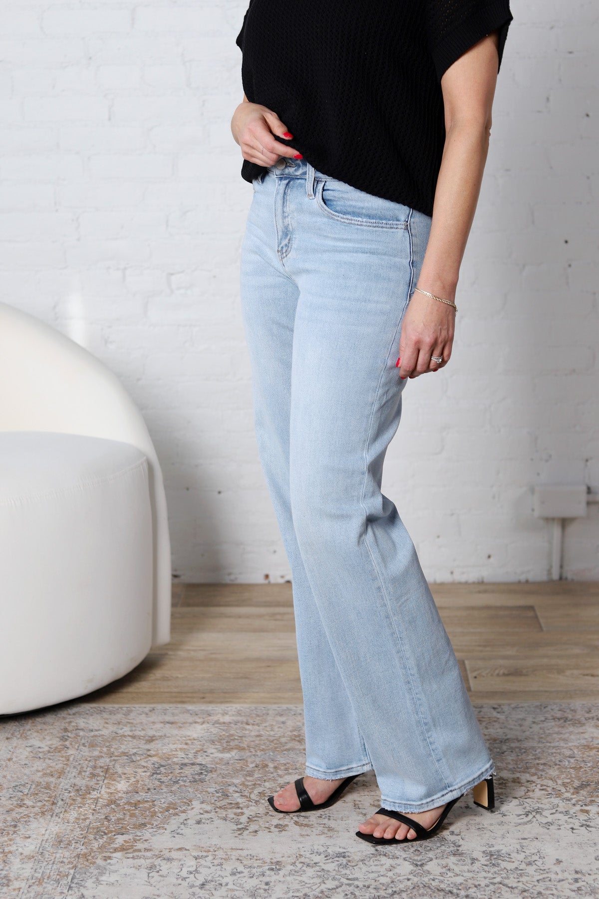 Maevyn Slim Wide Leg Jeans - Convenient FINAL SALE