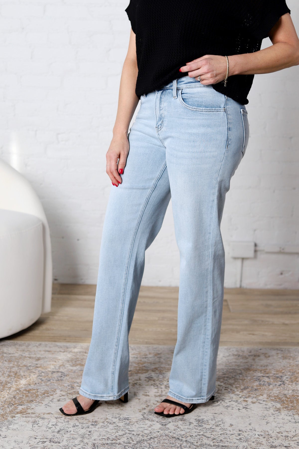 Maevyn Slim Wide Leg Jeans - Convenient FINAL SALE