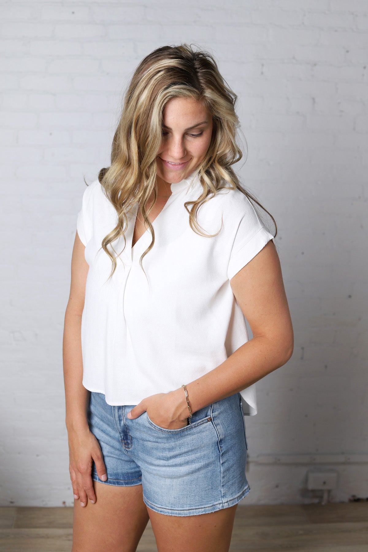 Mandi Collared Split Neck Cuff Sleeve U Hem Linen Top - White FINAL SALE