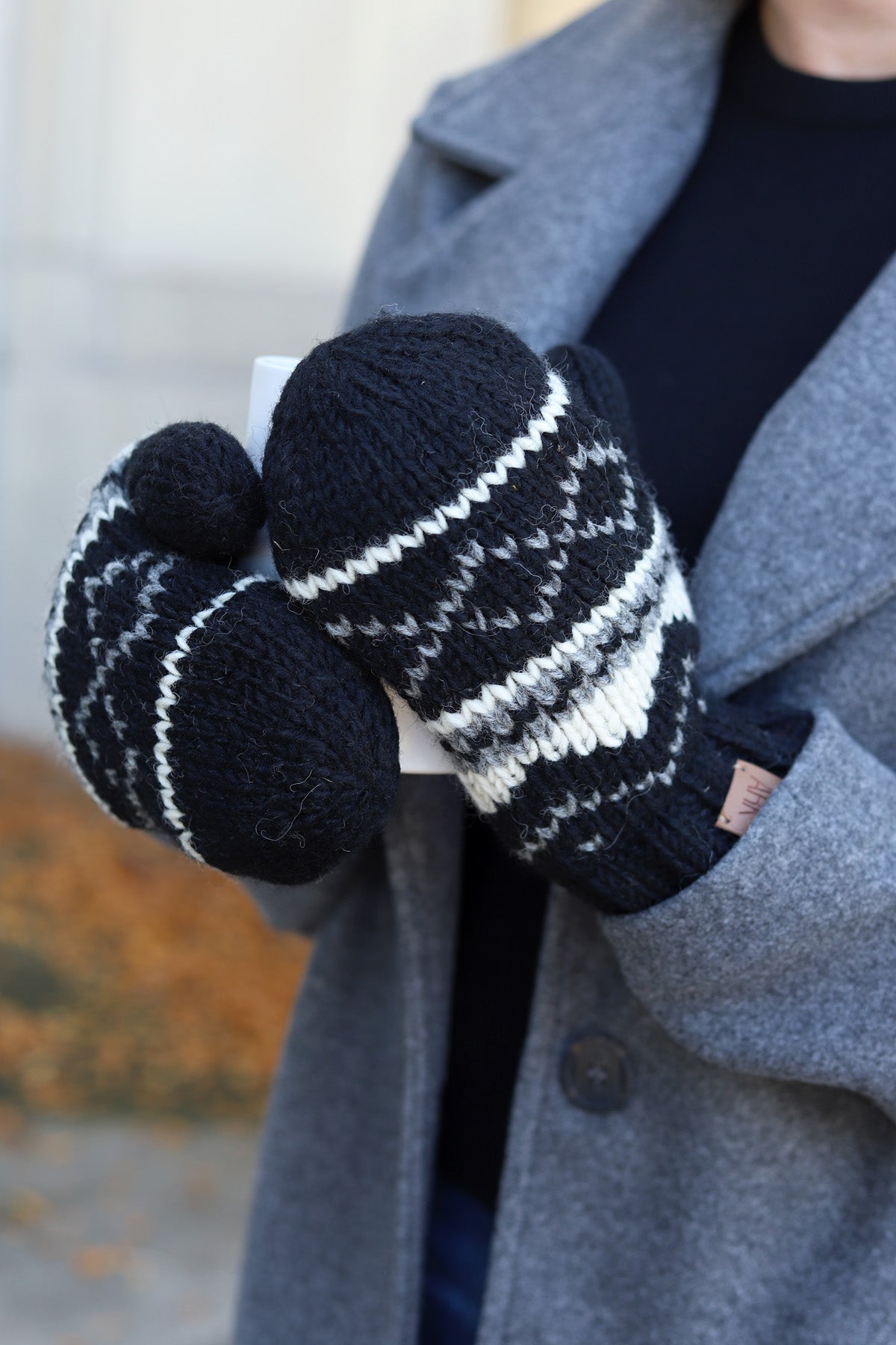 Montana 100% Wool Texting Mittens - Black