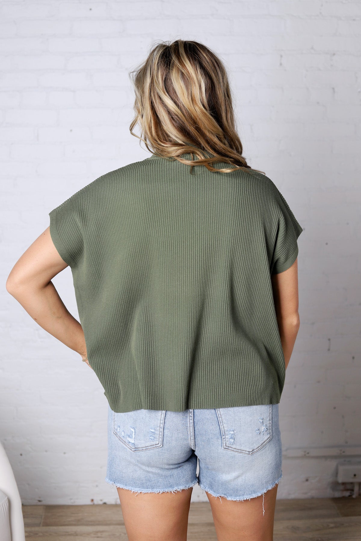 Nerra Mock Neck Boxy Top - Lt Olive