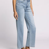Avery High Rise Straight Jeans - Light Wash