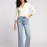 Avery High Rise Straight Jeans - Light Wash