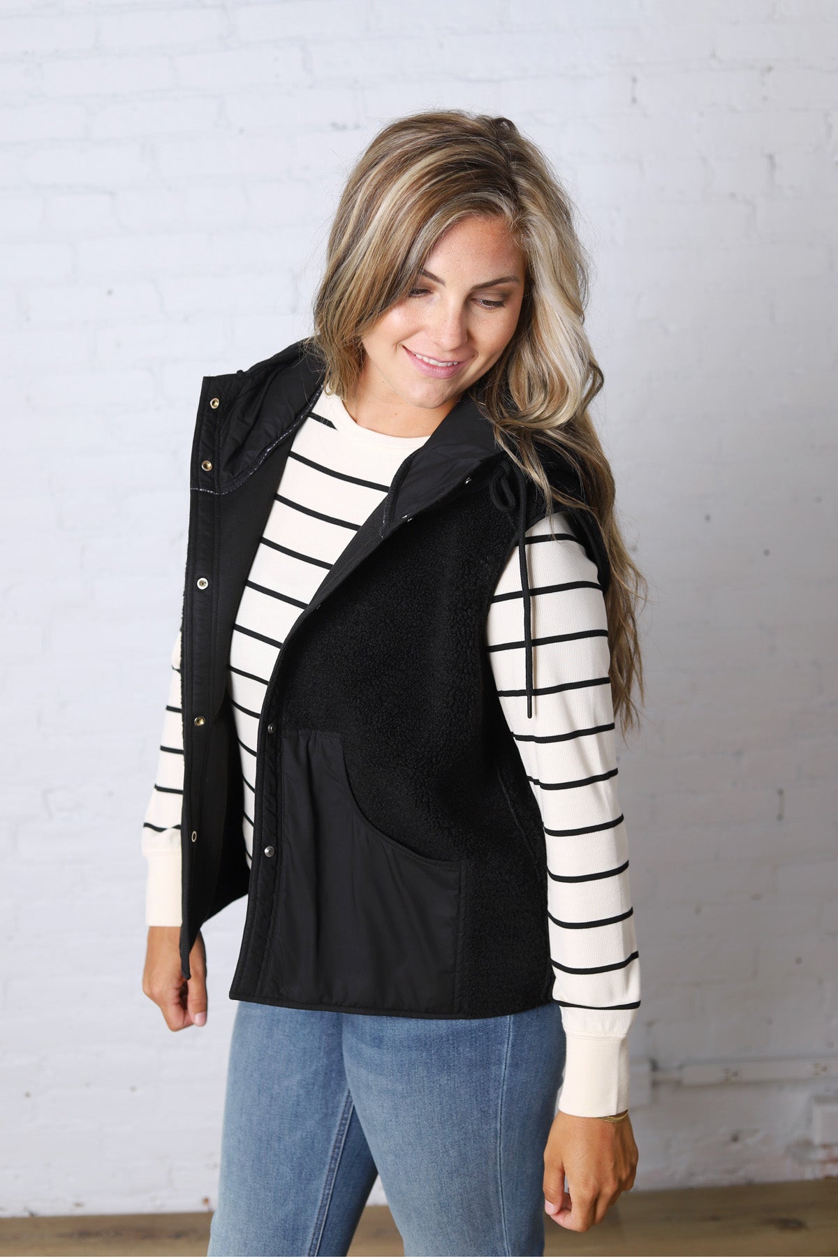 Posie Sherpa Fleece Hooded Vest - Black