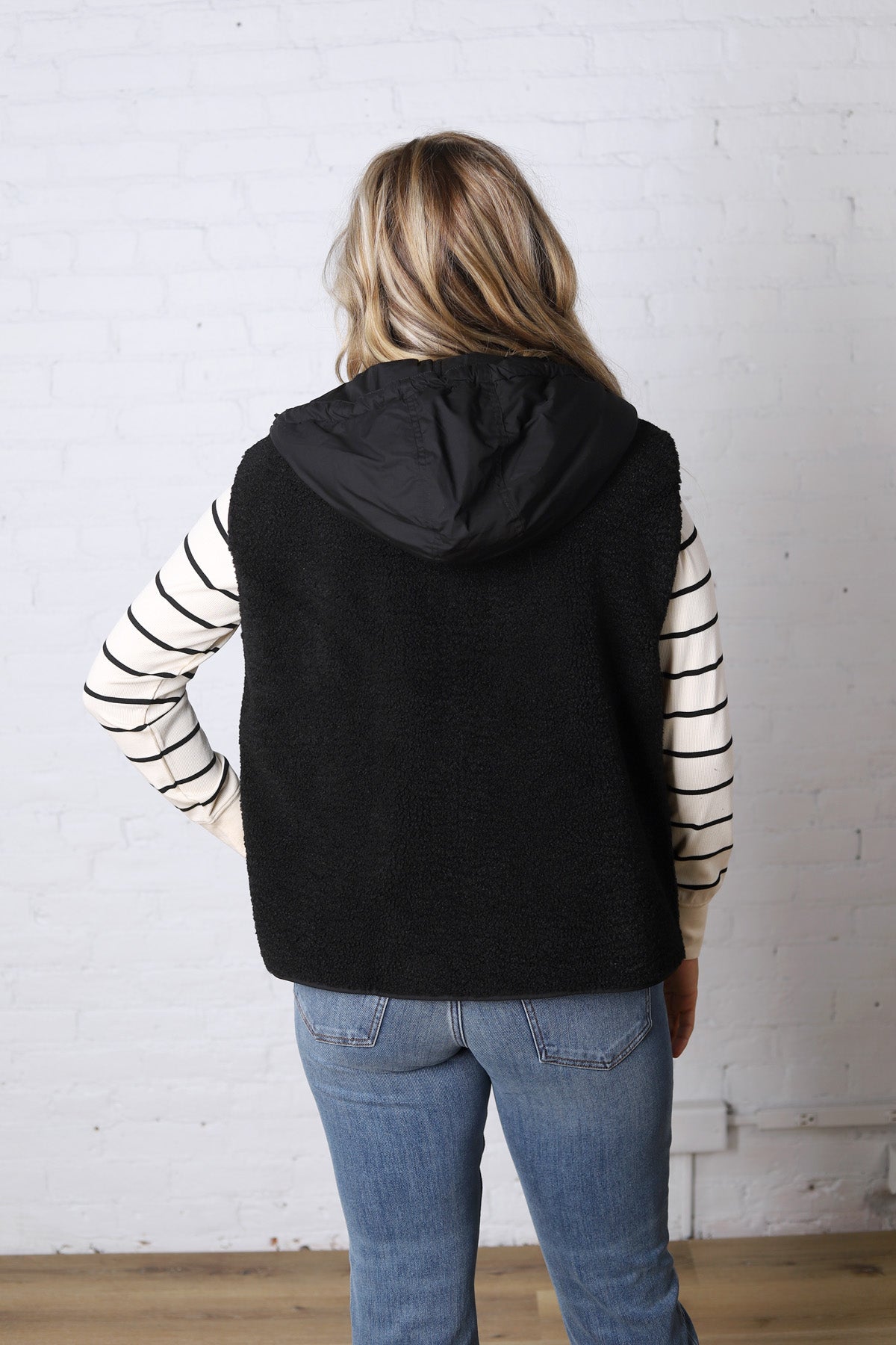 Posie Sherpa Fleece Hooded Vest - Black