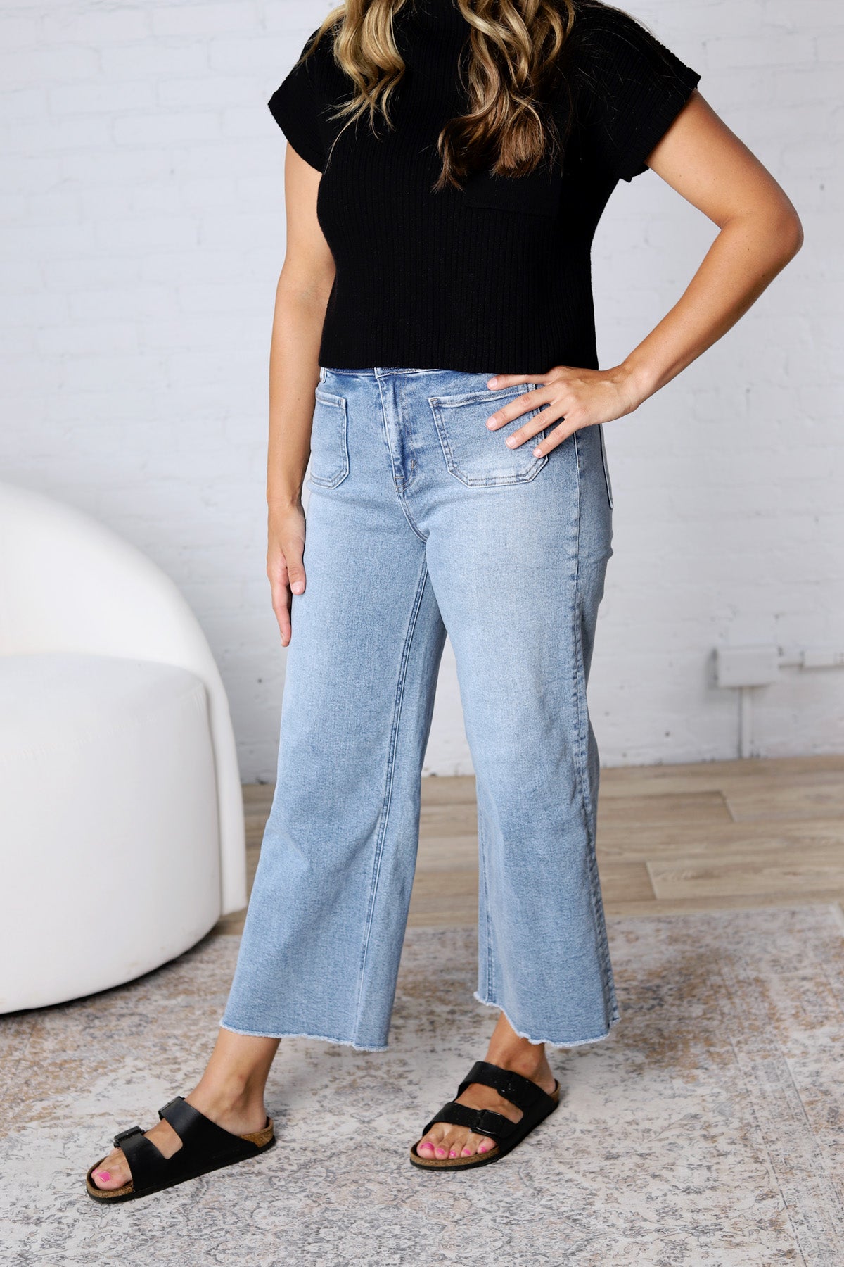 Quinnley Cropped Wide Leg Denim - Lt. Wash FINAL SALE