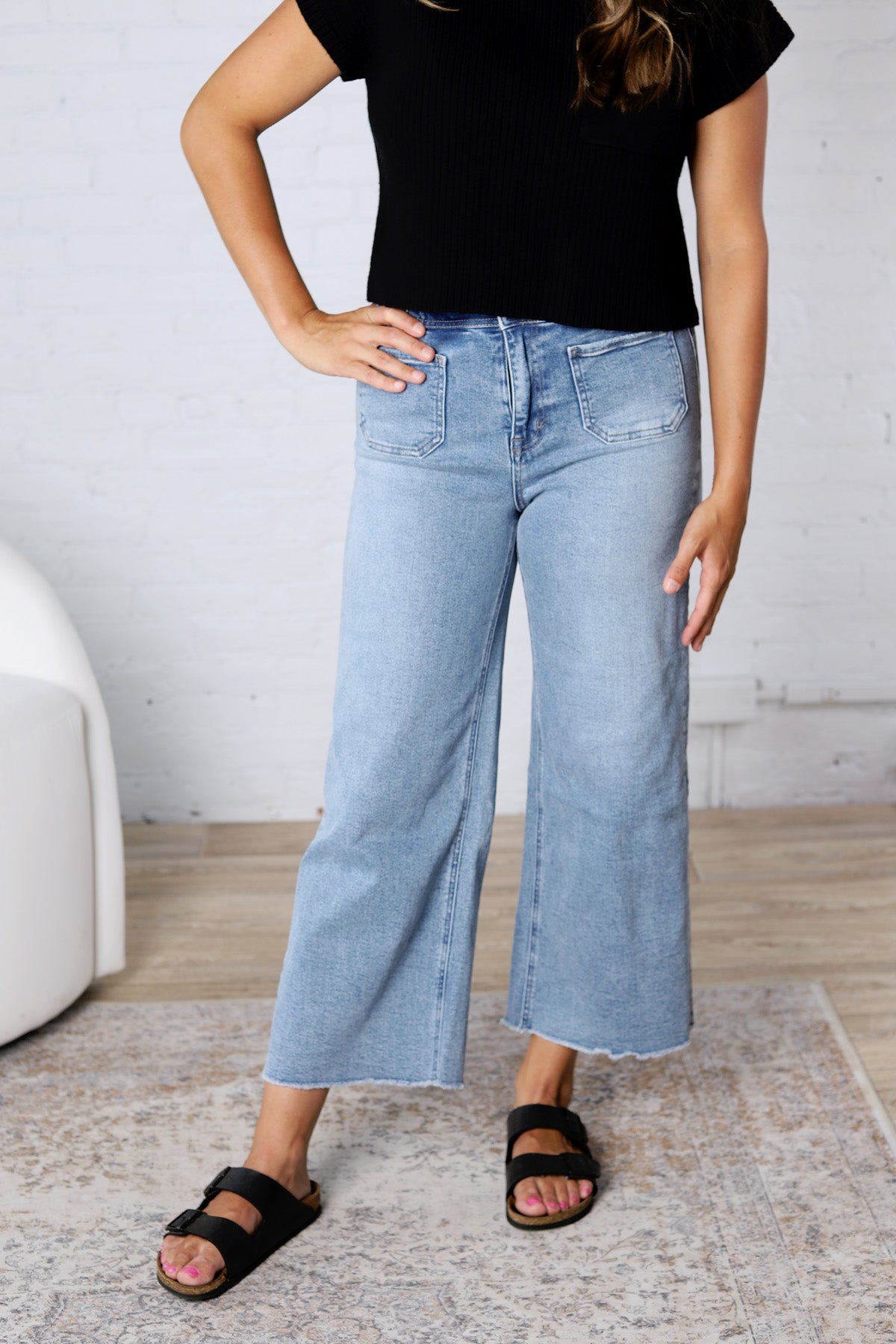 Quinnley Cropped Wide Leg Denim - Lt. Wash FINAL SALE