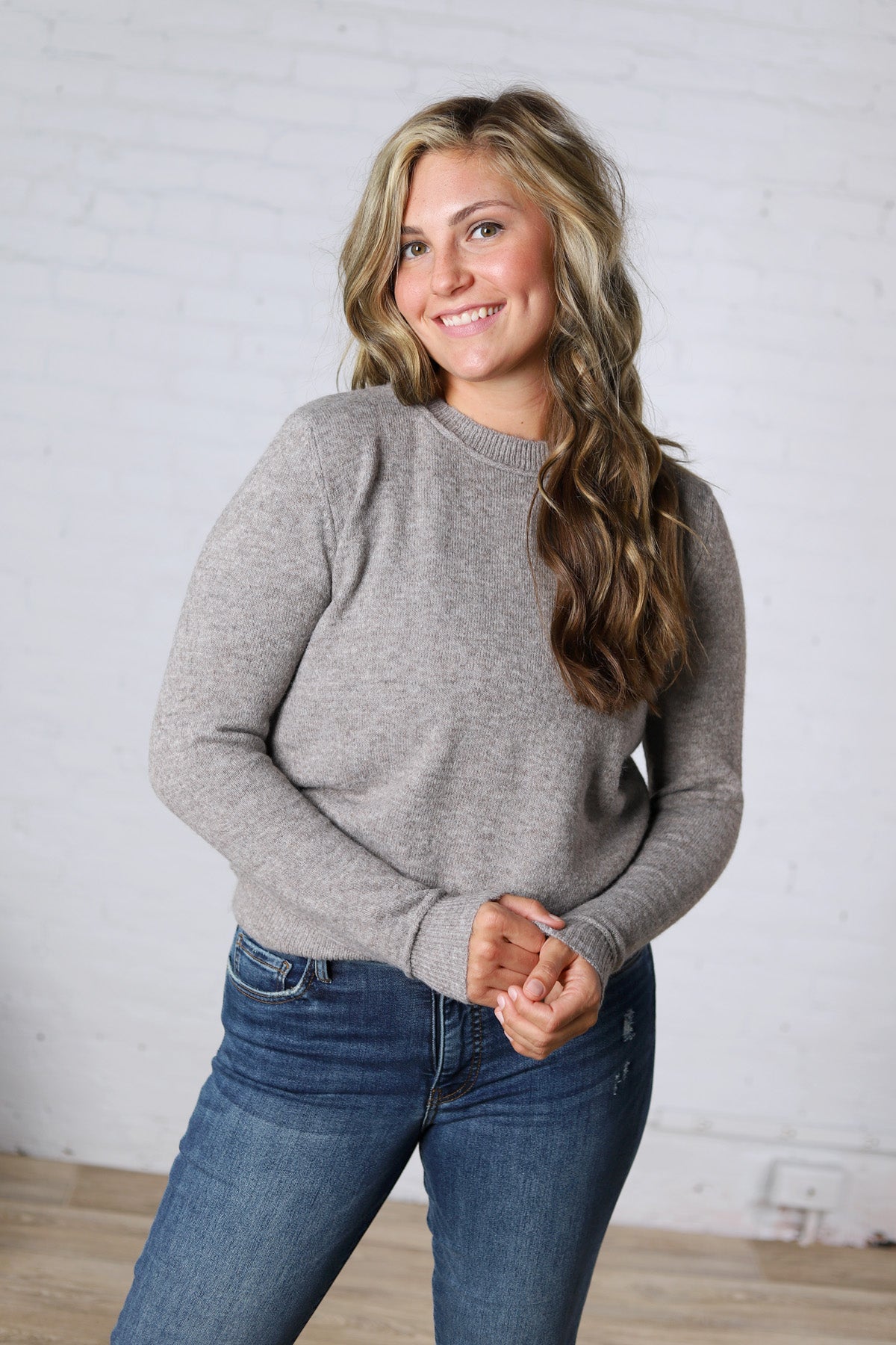 Reya Crew Neck Pullover Exposed Seam Knit Sweater - Heather Smoke
