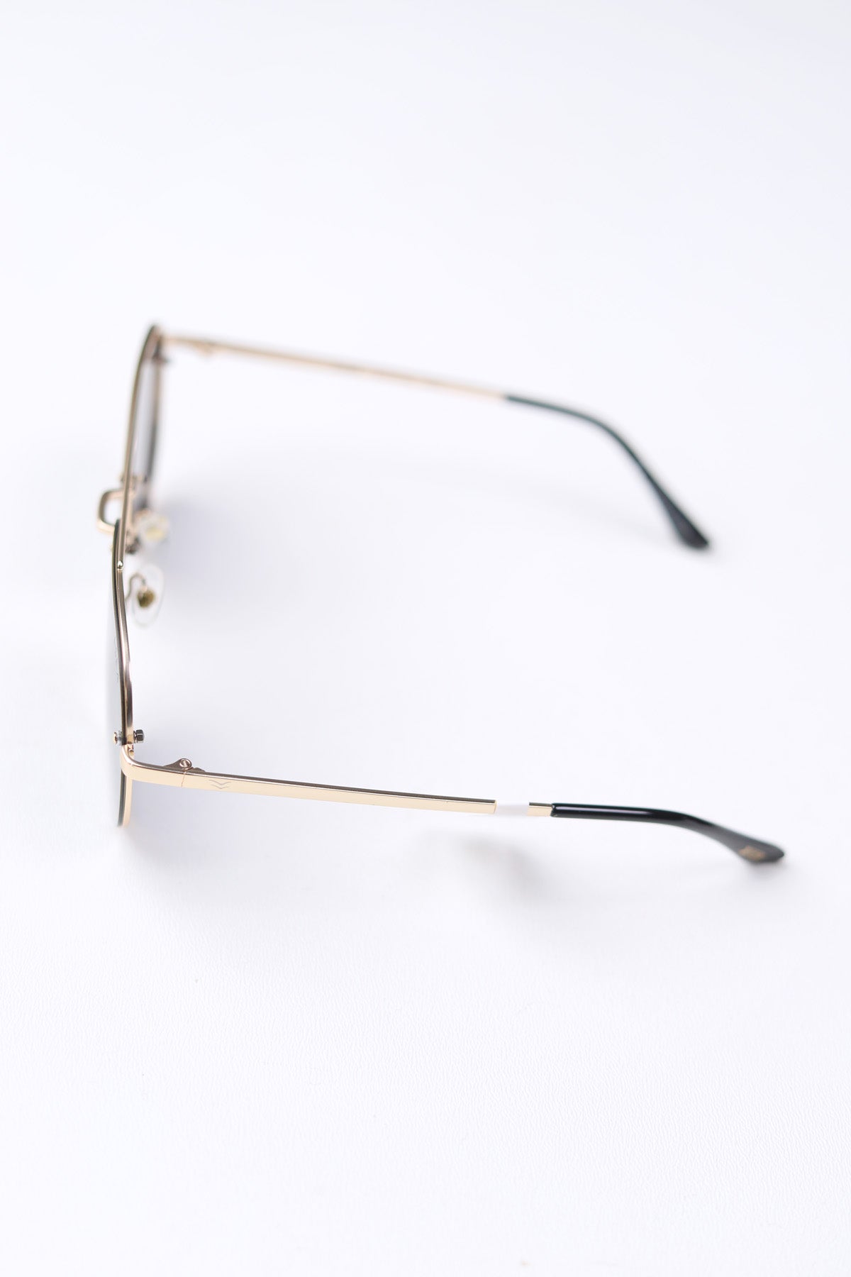 River Polarized Lens Sunglasses - Gold/Smoke