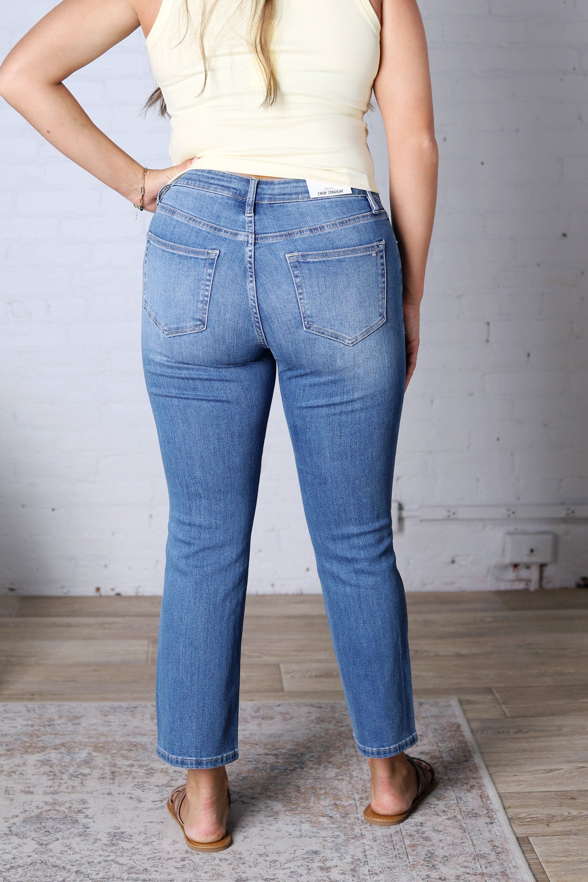 Rory Mid-Rise Straight Crop - Mica Denim