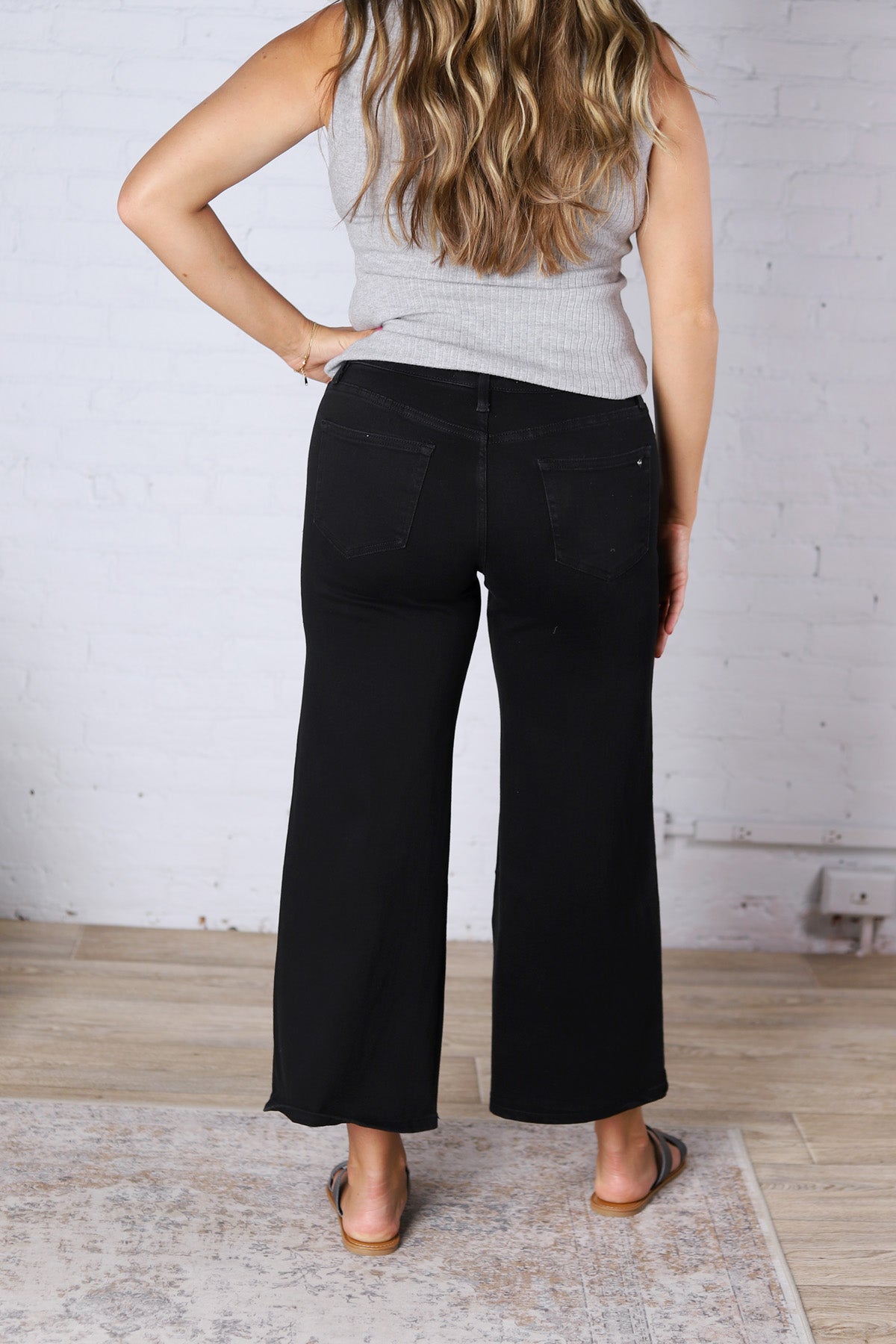 Rosaline Mid-Rise Wide Leg Crop