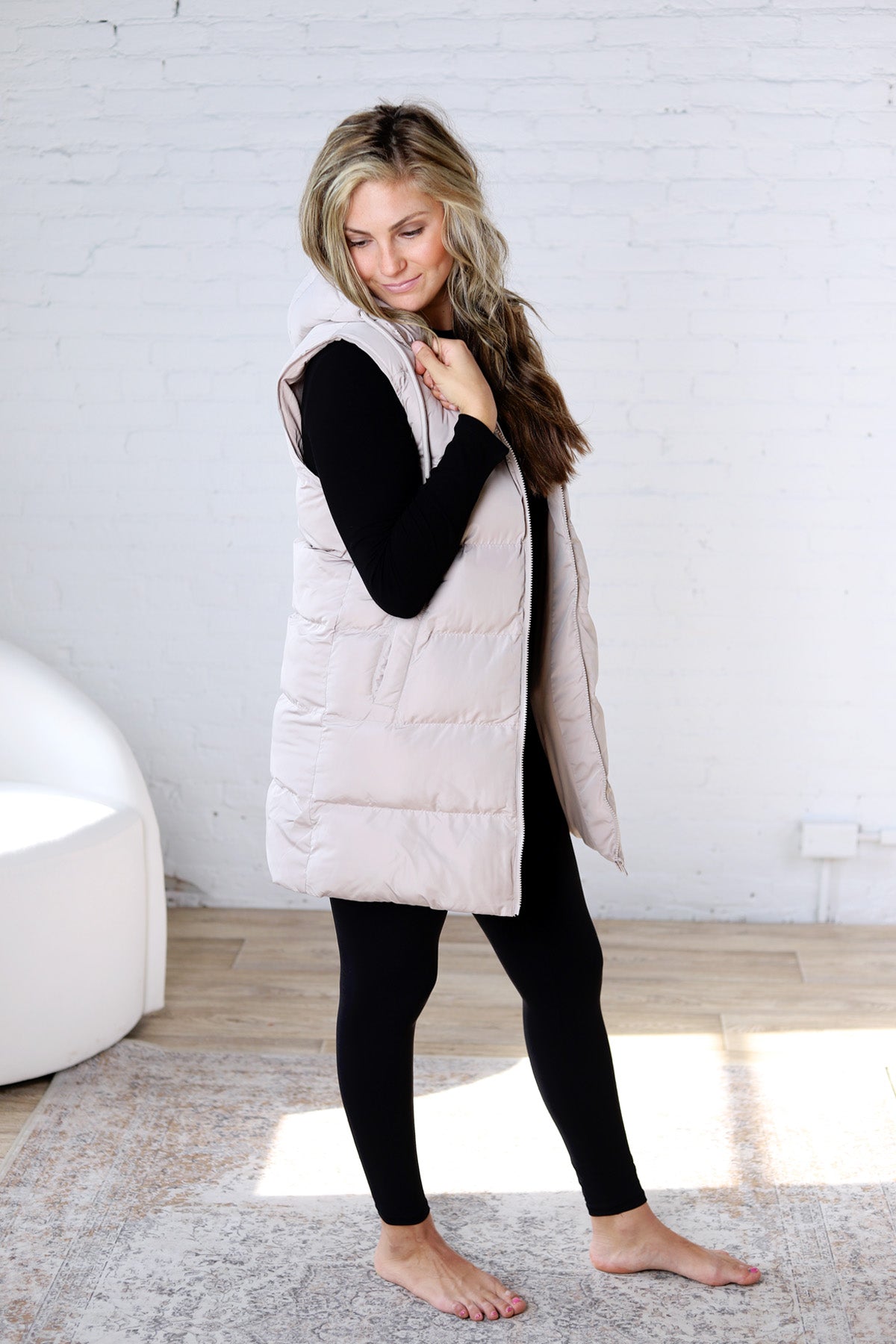 Roswen Hooded Zipper Longline Puffer Vest - Beige