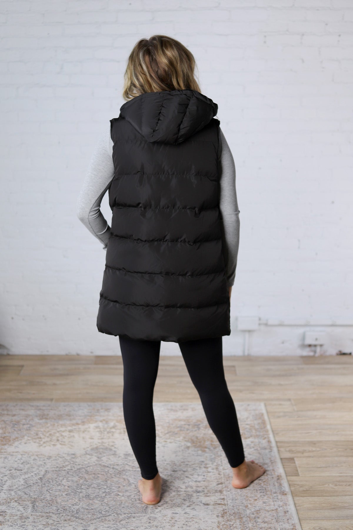 Roswen Hooded Zipper Longline Puffer Vest - Black