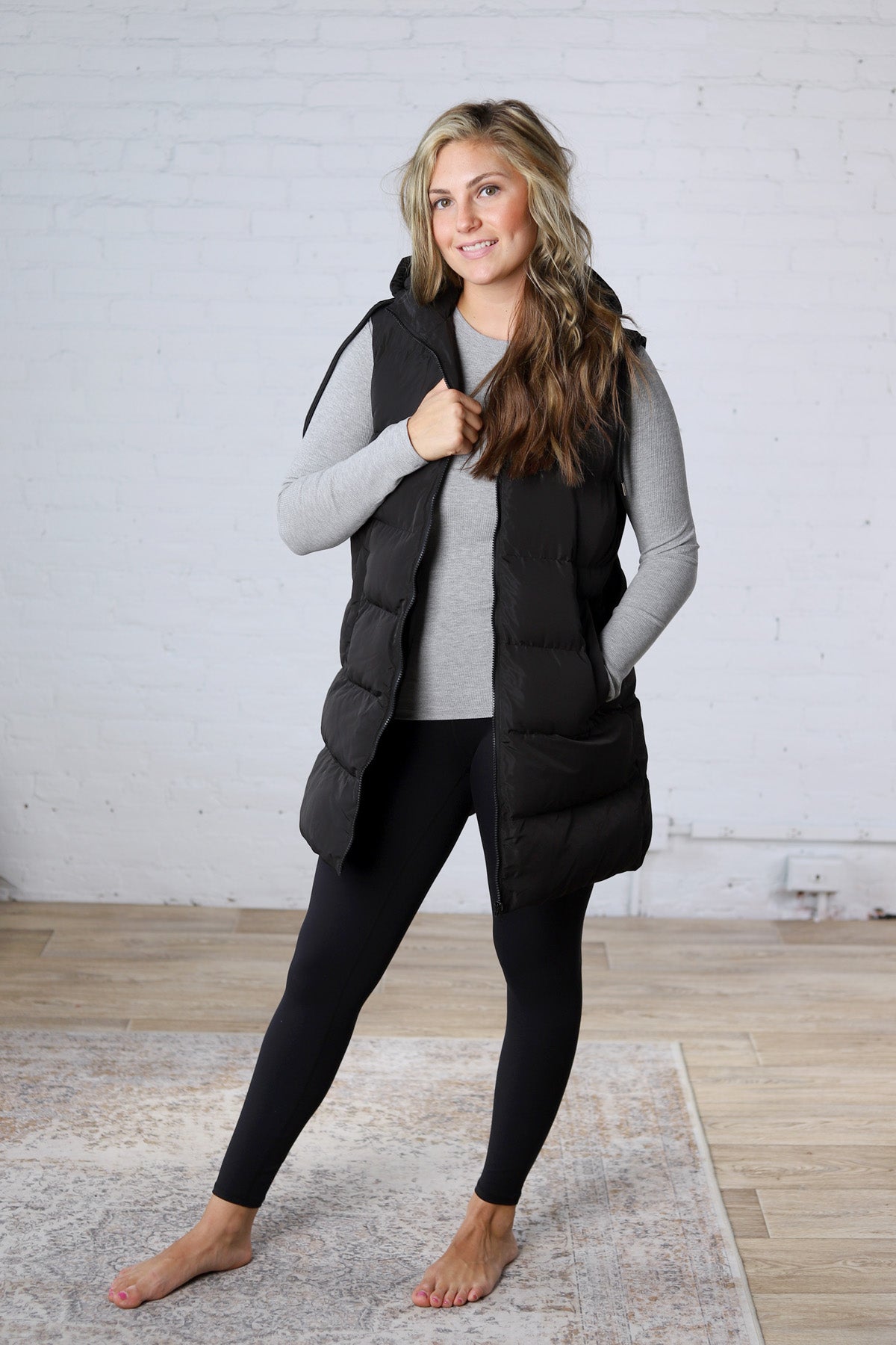 Roswen Hooded Zipper Longline Puffer Vest - Black