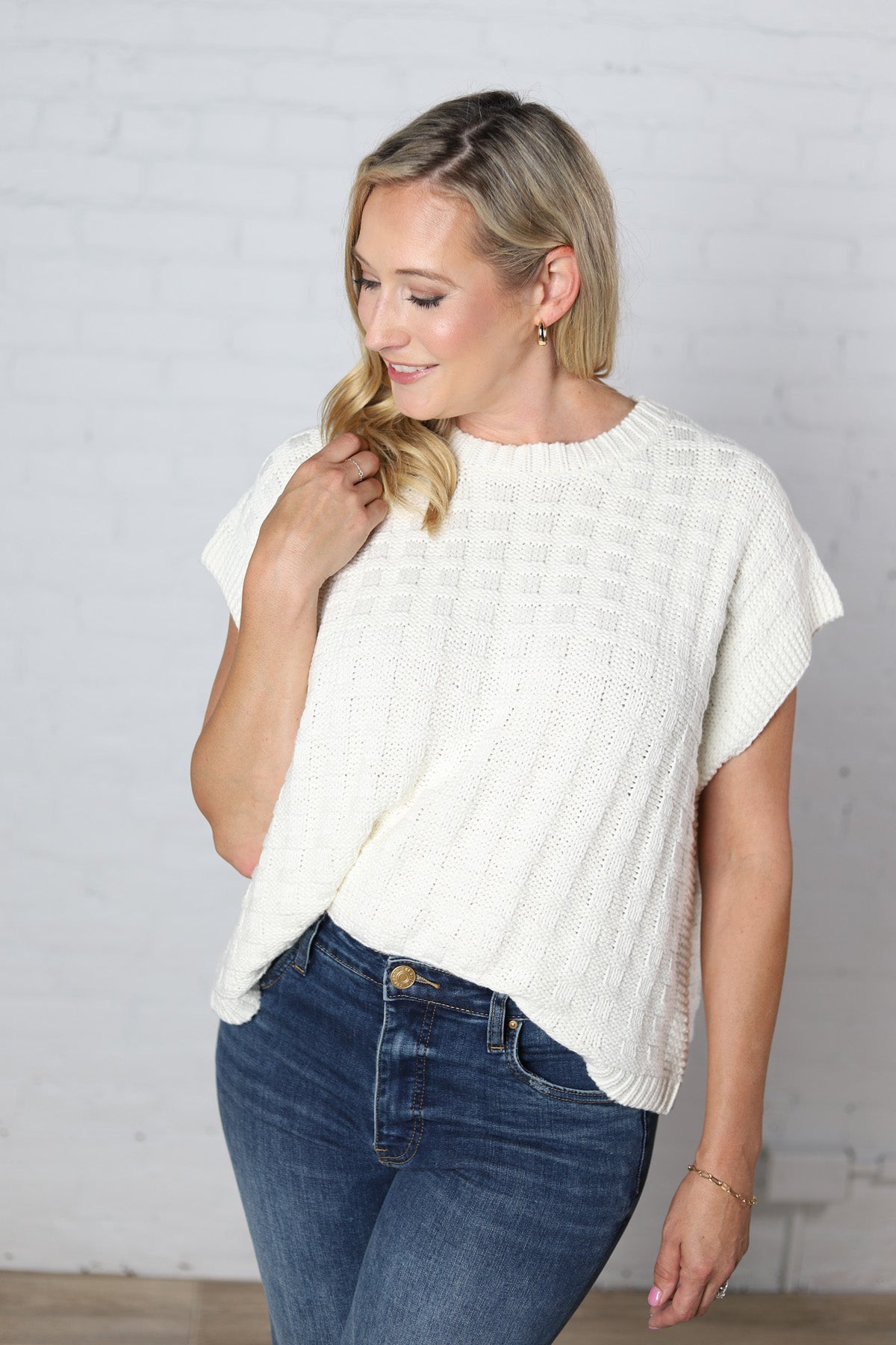 Sabyn Textured Boxy Sweater Top - Off White - FINAL SALE