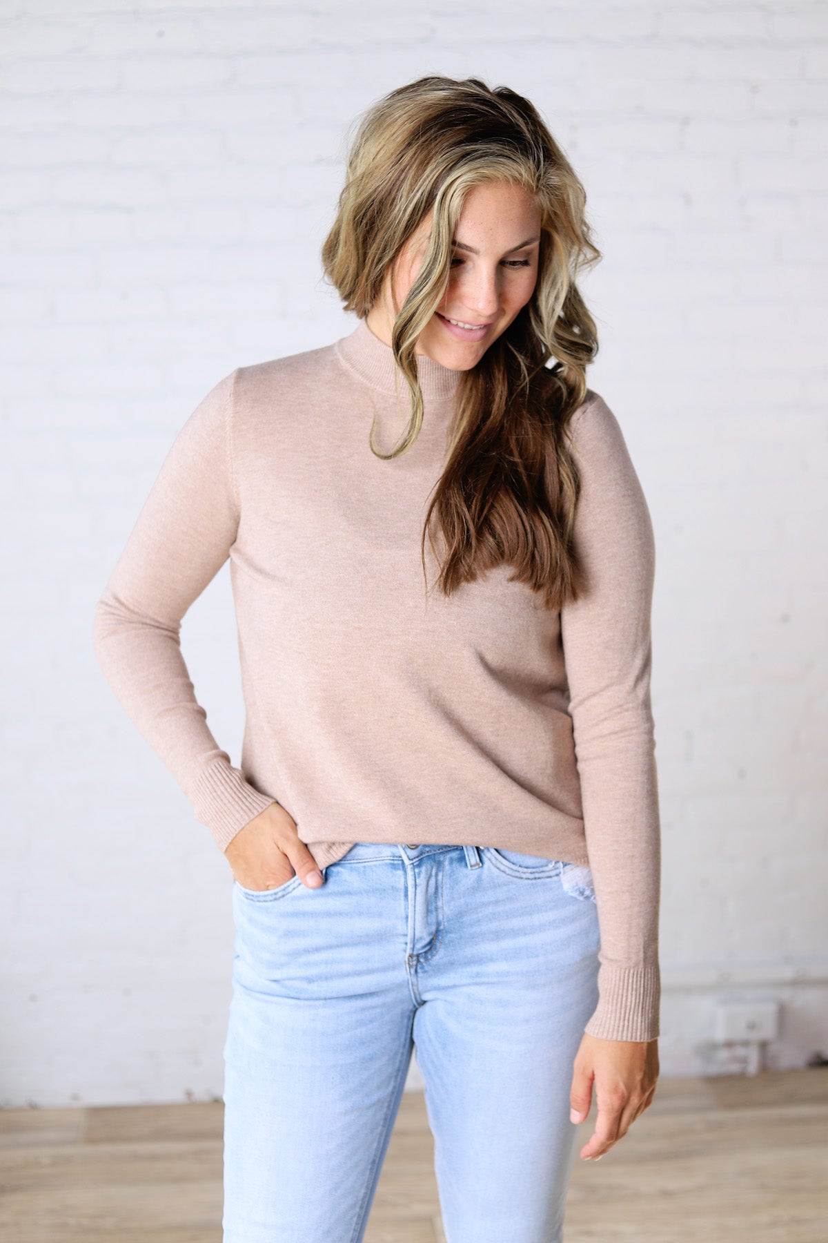 Selyn Ribbed Trim Mock Neck Top - Latte