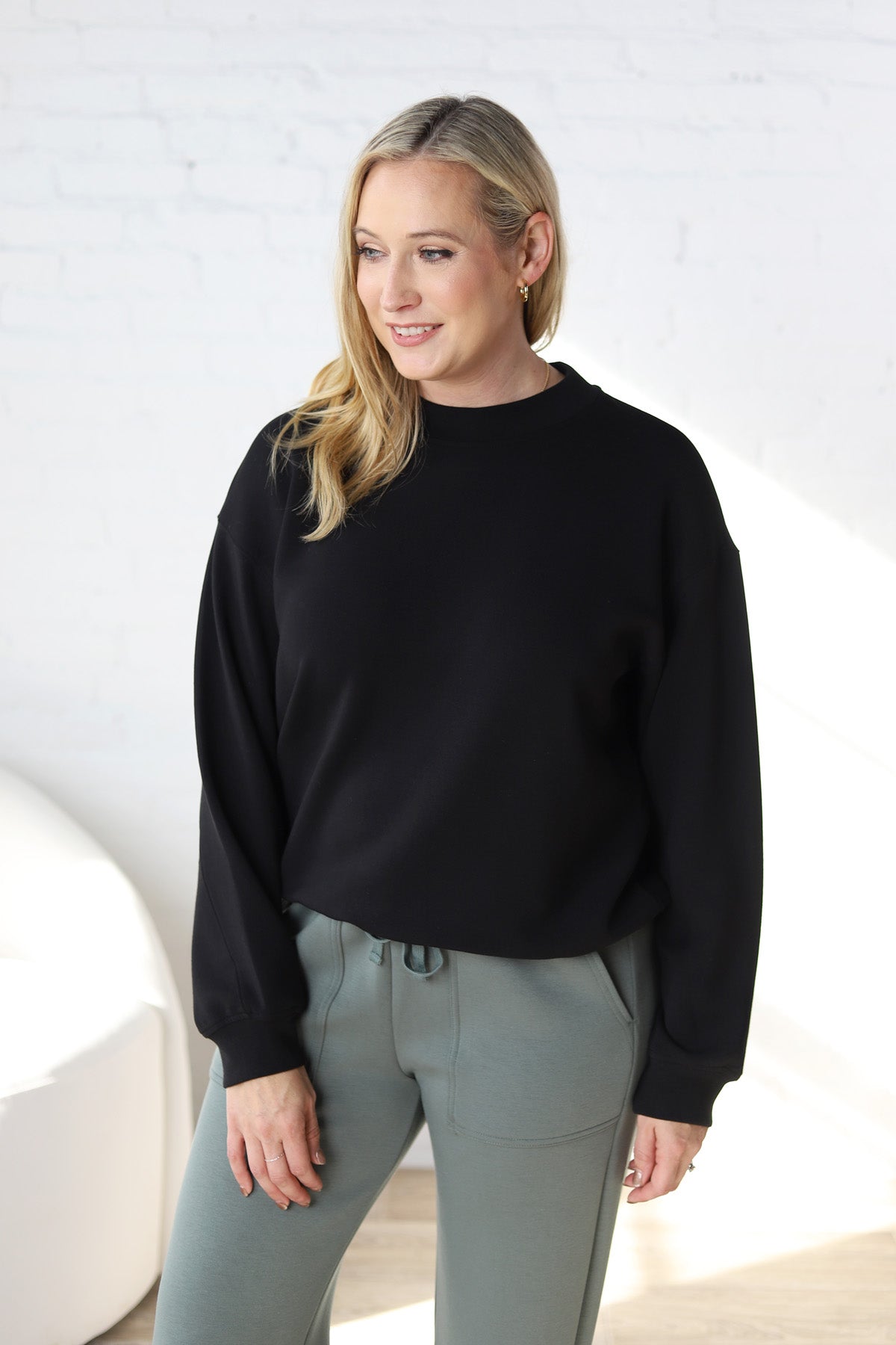 Sonja Scuba Mock Neck Pullover - Black