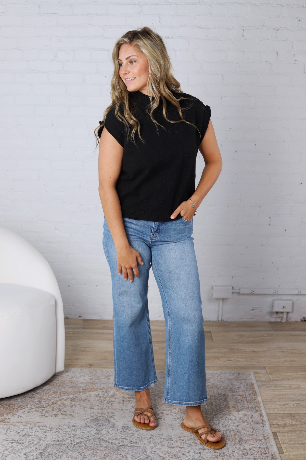 Sutton Sleeveless Ribbed Sweater Top - Black