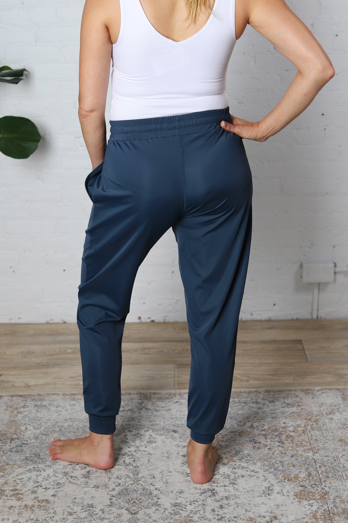 Tae Pleated Front Joggers - Midnight Navy