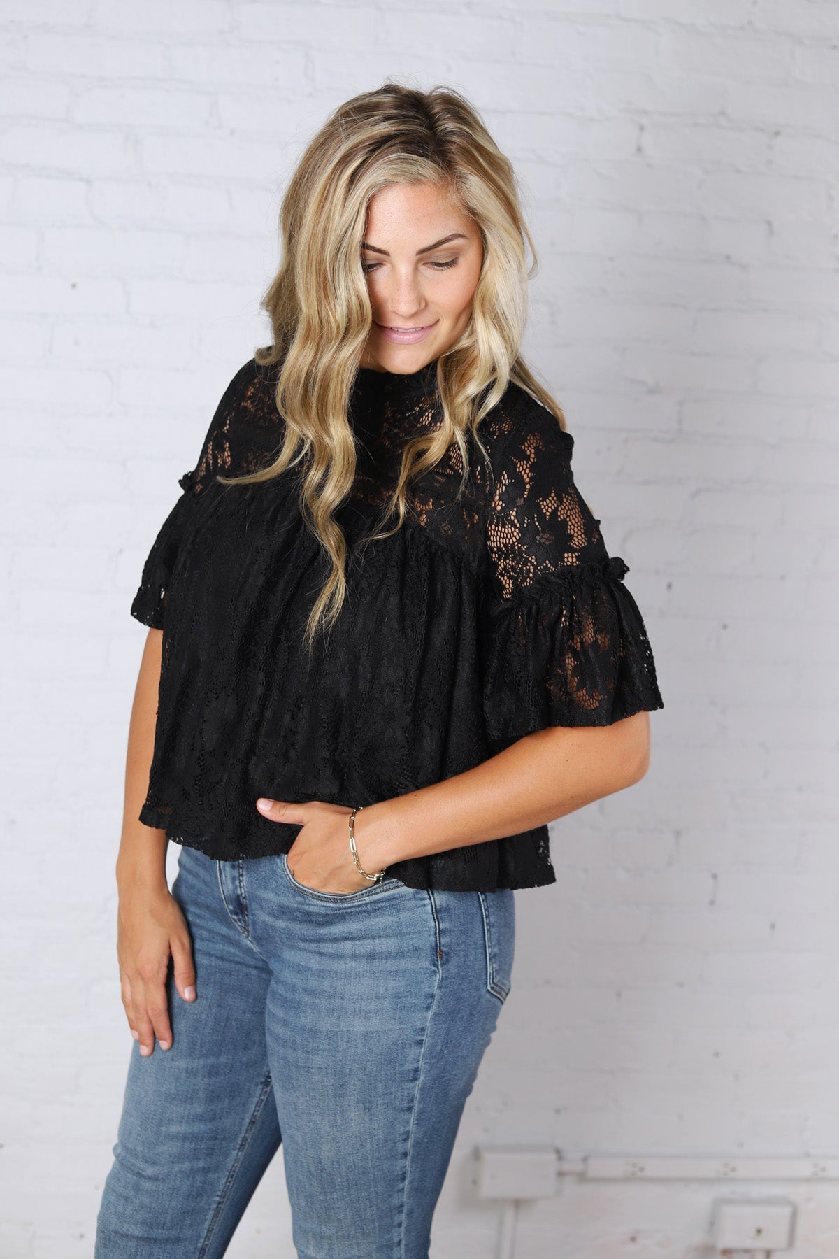 Thea Lace Ruffled Swing Top - Black