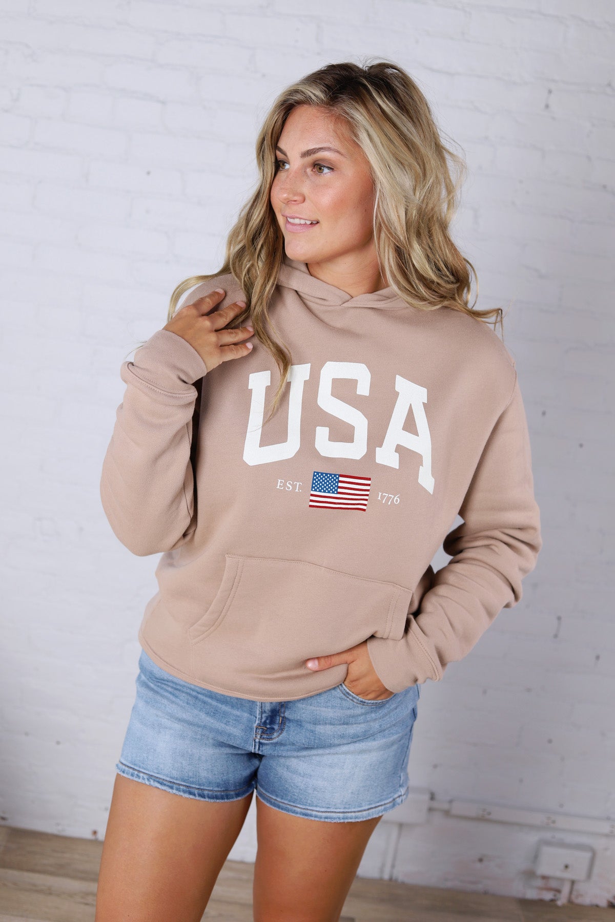 USA Est 1776 Sweatshirt - Tan