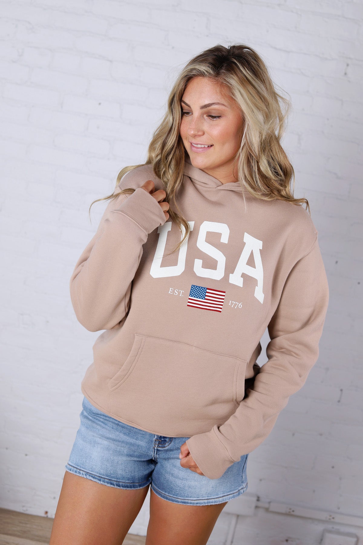 USA Est 1776 Sweatshirt - Tan