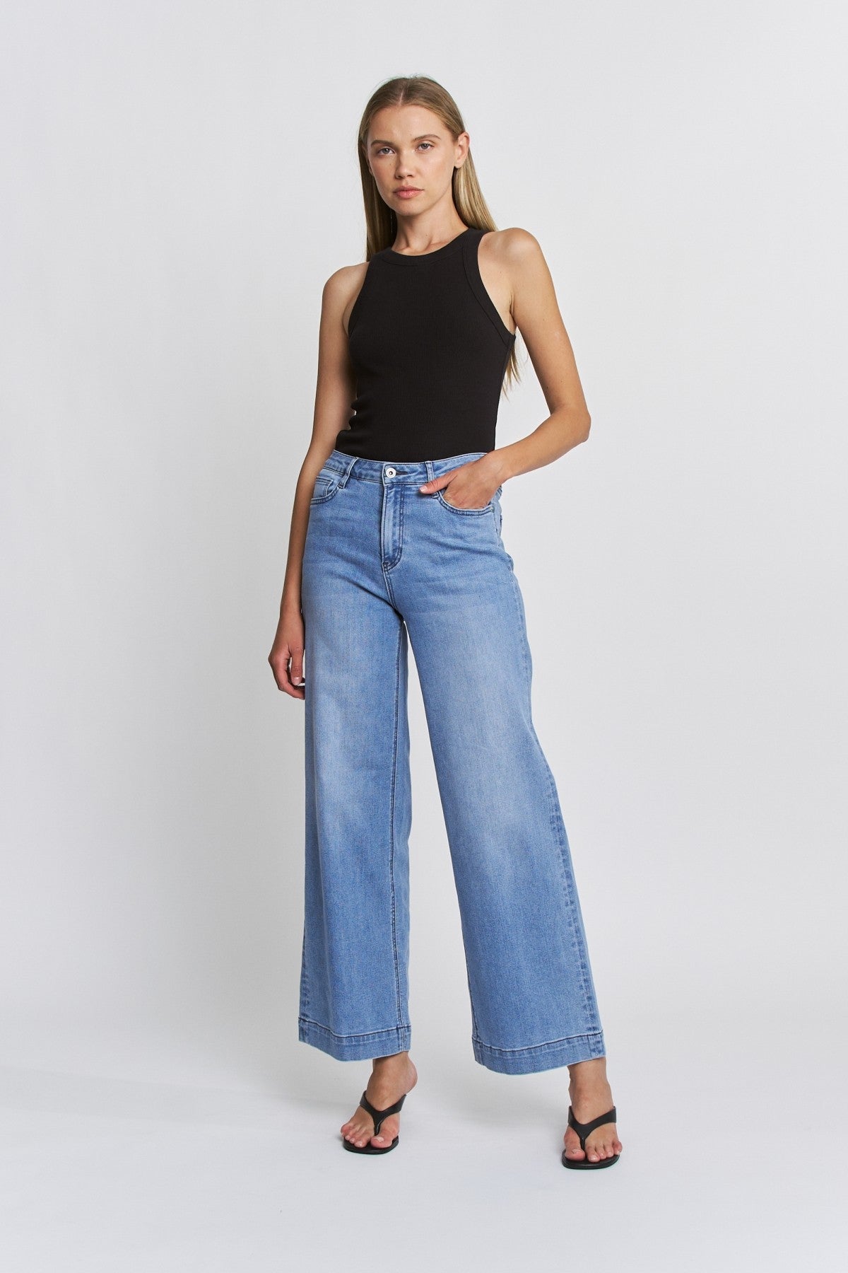 Veda Wide Leg Trouser Hem Jeans - Mica Denim