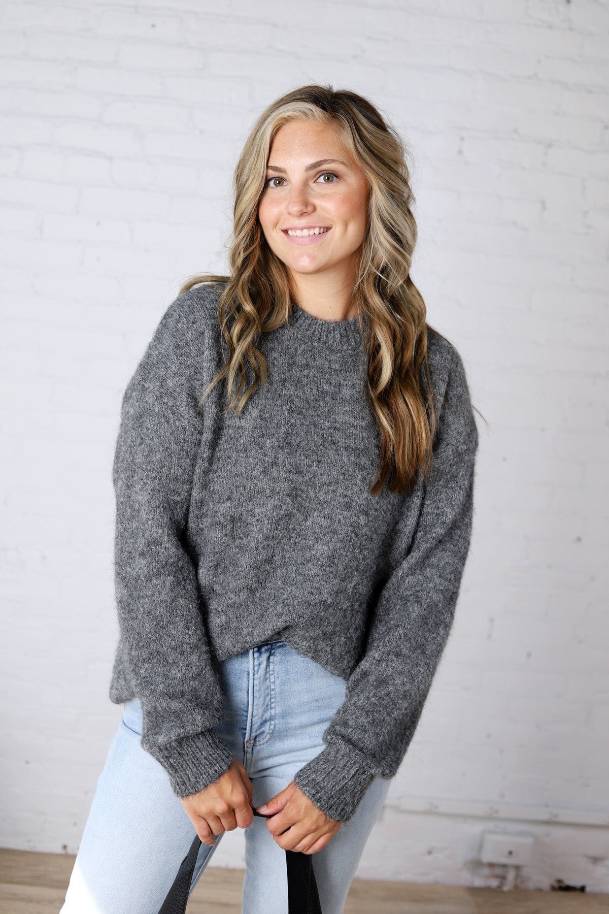Winslet Cozy Crewneck Sweater - Gray