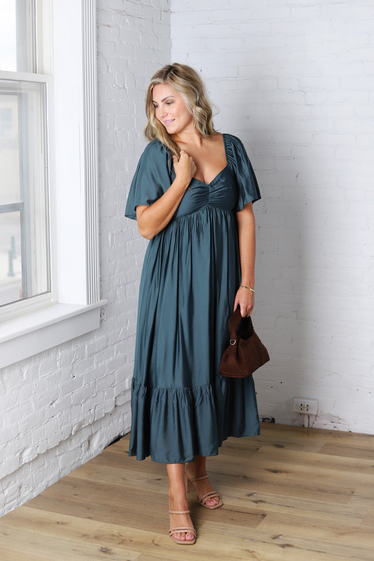 Winslet Willow Sweetheart Smocked Midi Dress