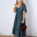 Winslet Willow Sweetheart Smocked Midi Dress