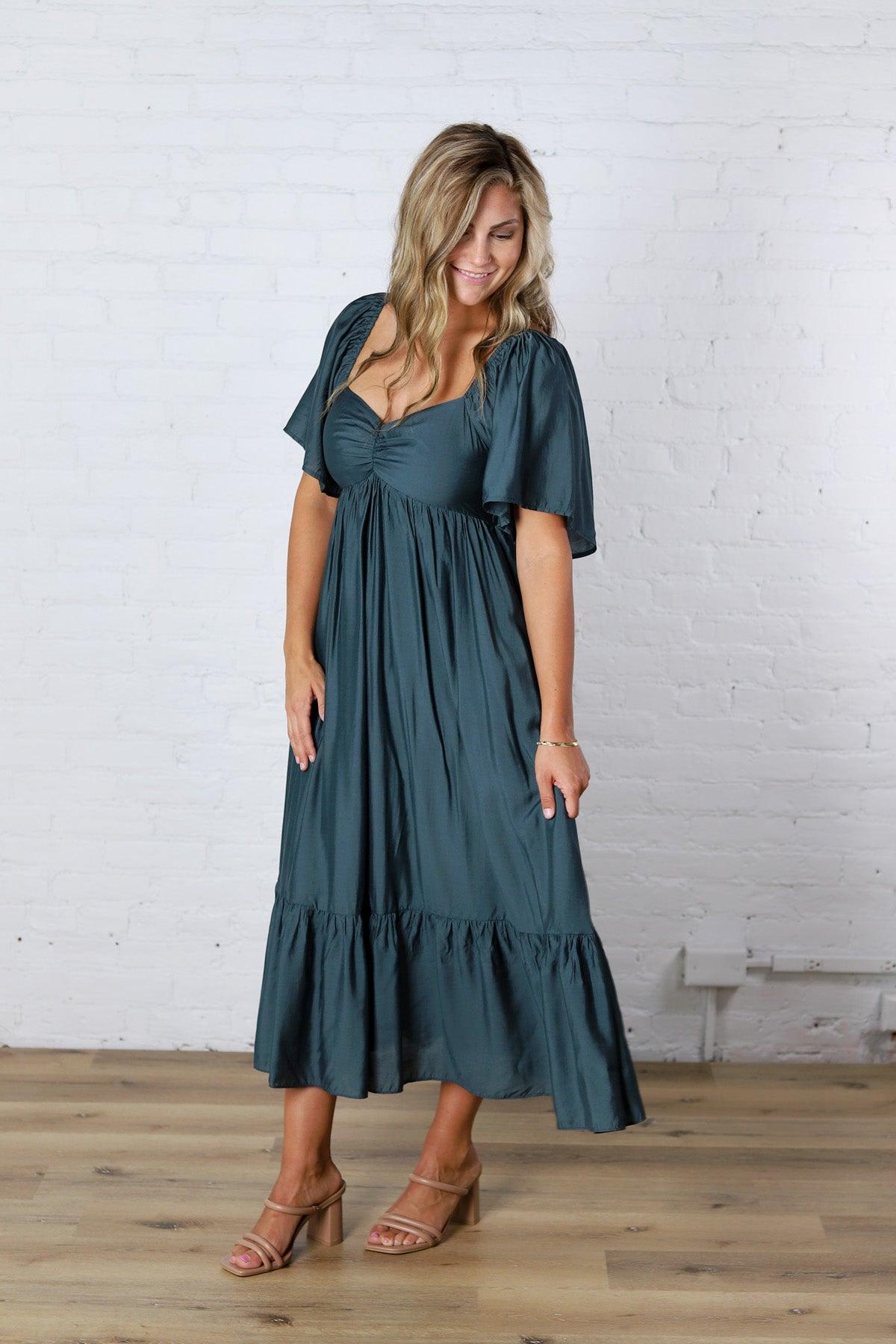 Winslet Willow Sweetheart Smocked Midi Dress