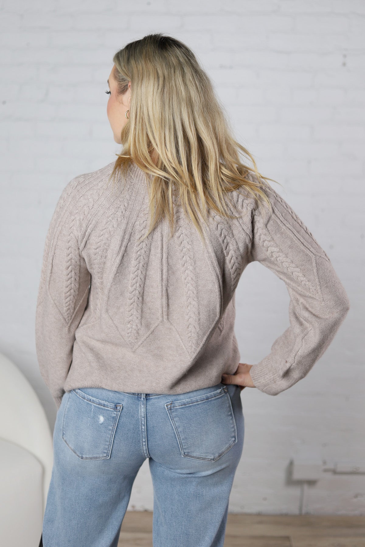 Wren Crew Neck Cable Knit Sweater - Mushroom