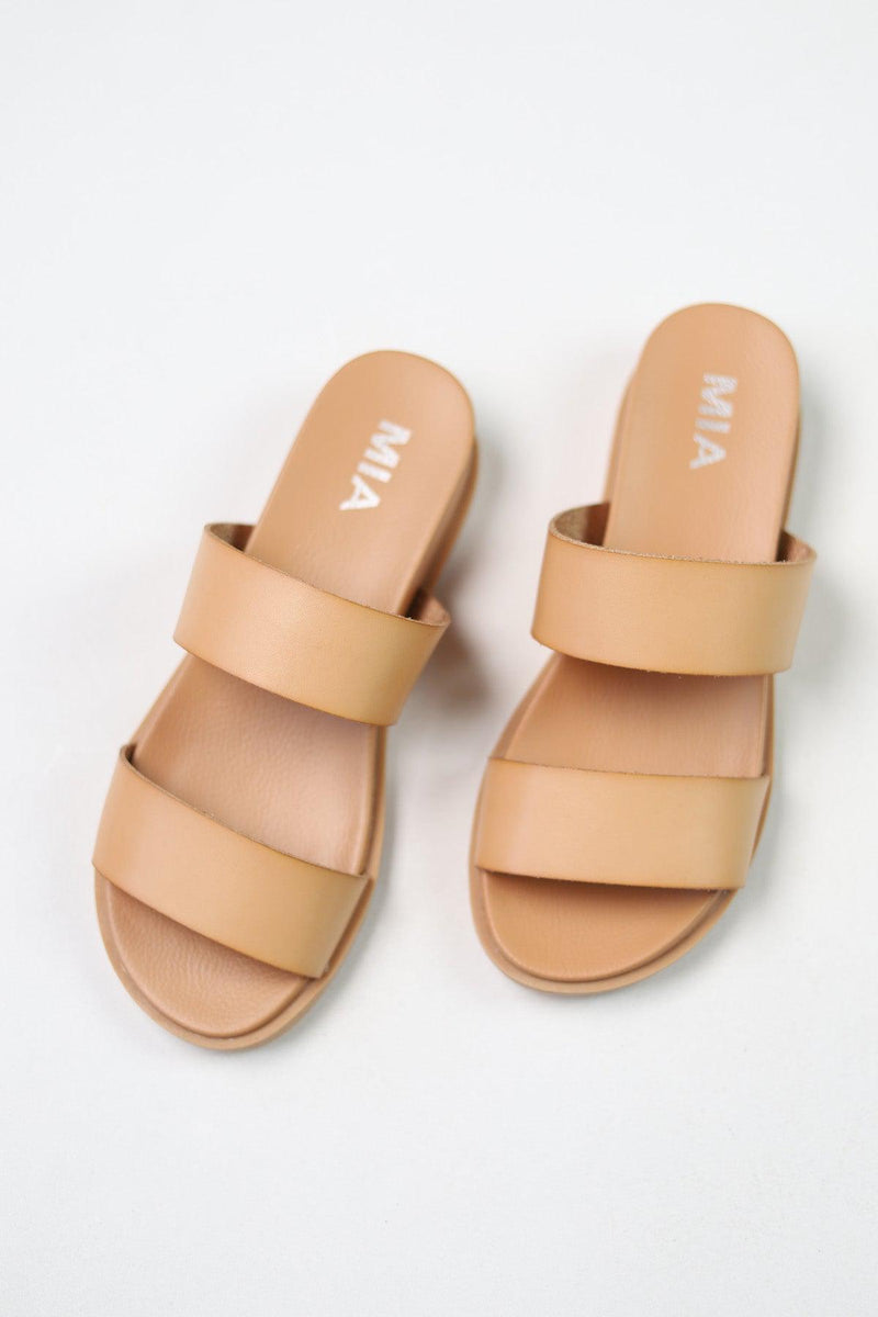 Yelena sandals store