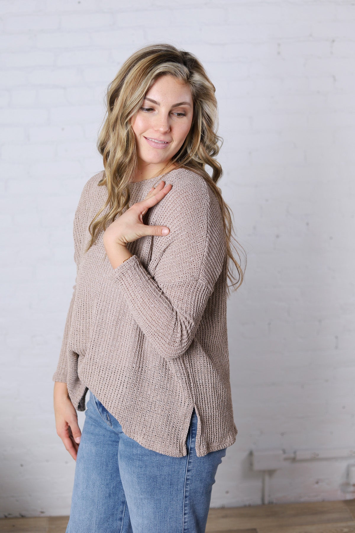 Zaylie Long Sleeve Lightweight Top - Oatmeal